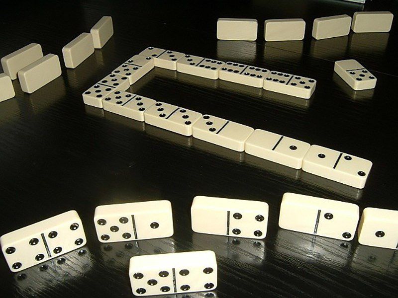 Review chi tiết cách chơi Domino thành thạo và kinh nghiệm cần biết